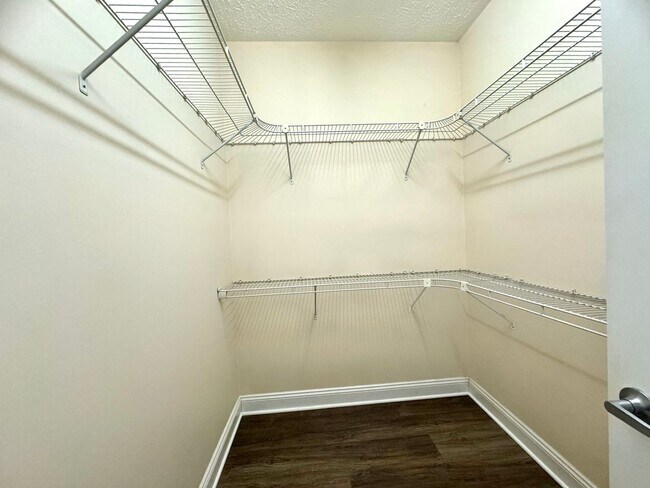 Foto del edificio - 610 Tall Oak Blvd NW