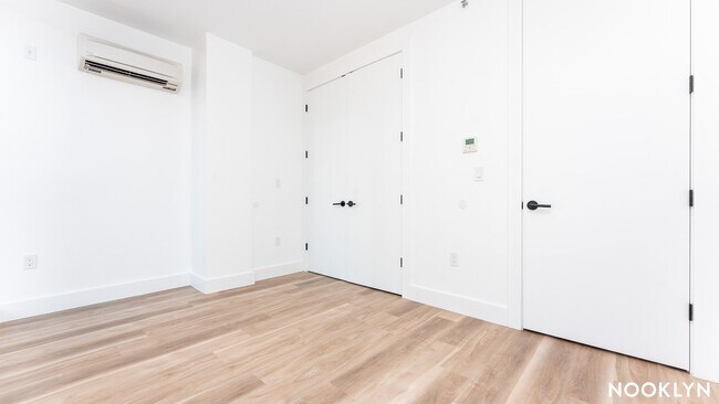 Foto del edificio - 303 Wythe Ave