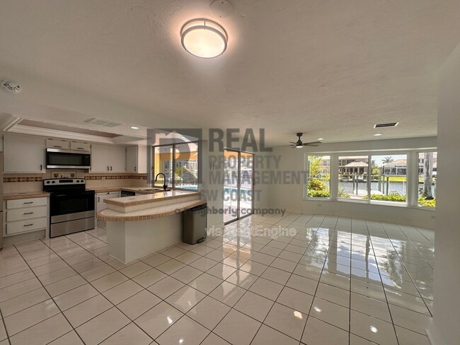 Foto del edificio - 4403 SE 19th Pl