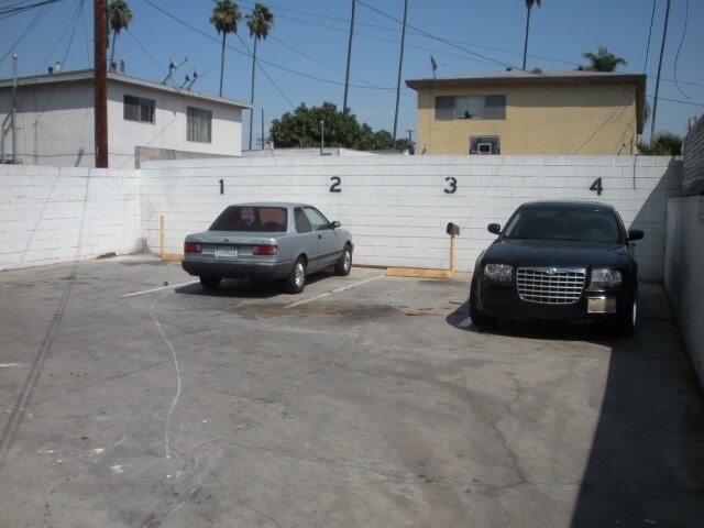 Building Photo - 5846 Estrella Ave