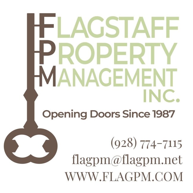 Building Photo - Spacious 4-Bedroom Townhouse in Prime Flag...