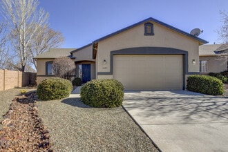 Building Photo - 4685 Pennycare St