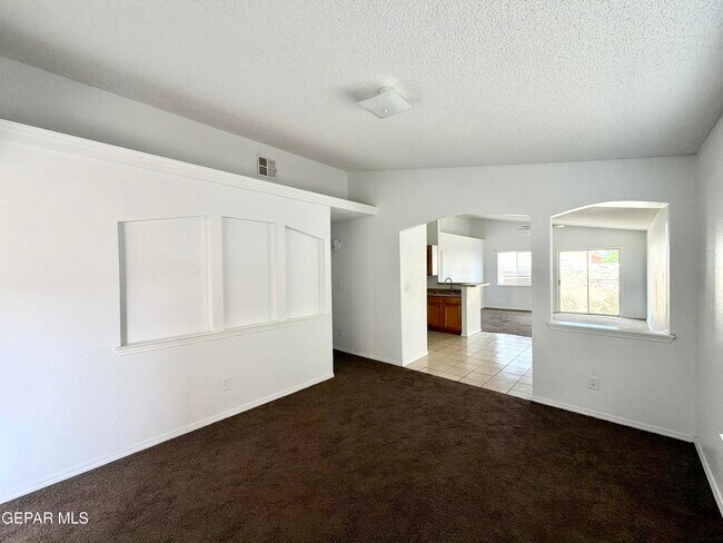 Building Photo - 12501 Sombra Fuerte Dr