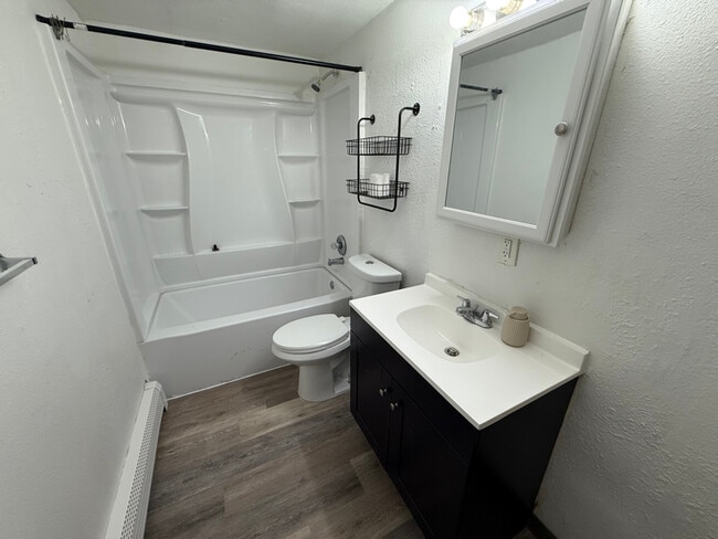 Foto del edificio - 4027 E 8th Ave