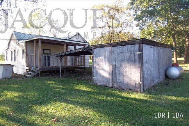 Building Photo - 9442 E Farm Rd 2