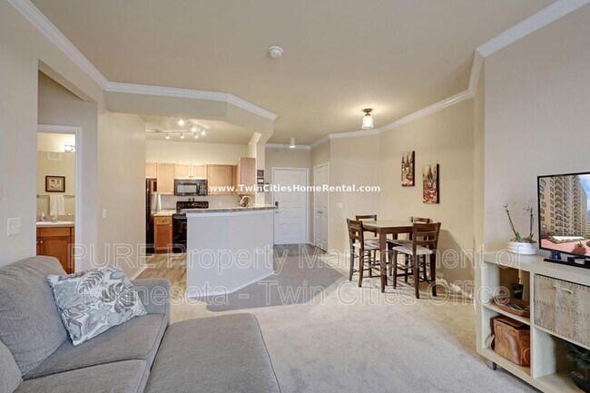 Building Photo - 13580 Technology Dr Apt 3214