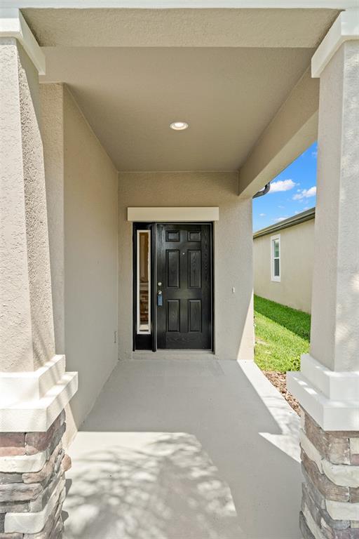 Building Photo - 16049 Sonoma Grv Cir