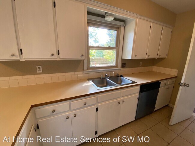 Foto del edificio - 3 br, 2 bath House - 7020 W Dogwood