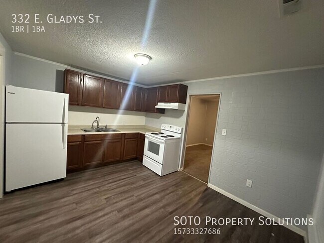 Foto del edificio - 332 E Gladys St