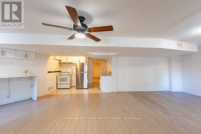 Photo du bâtiment - 1418 Abbeywood Dr