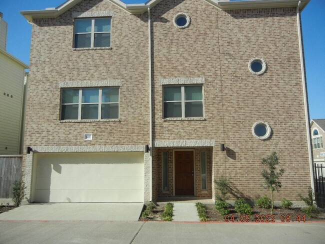 Building Photo - 11603 Main Cypress Dr