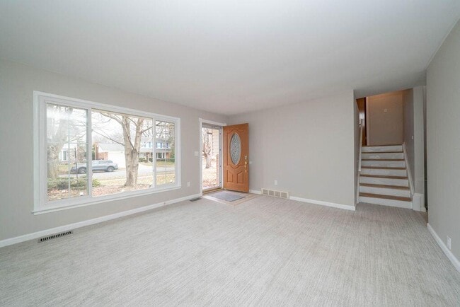 Building Photo - 3212 Lockridge Dr