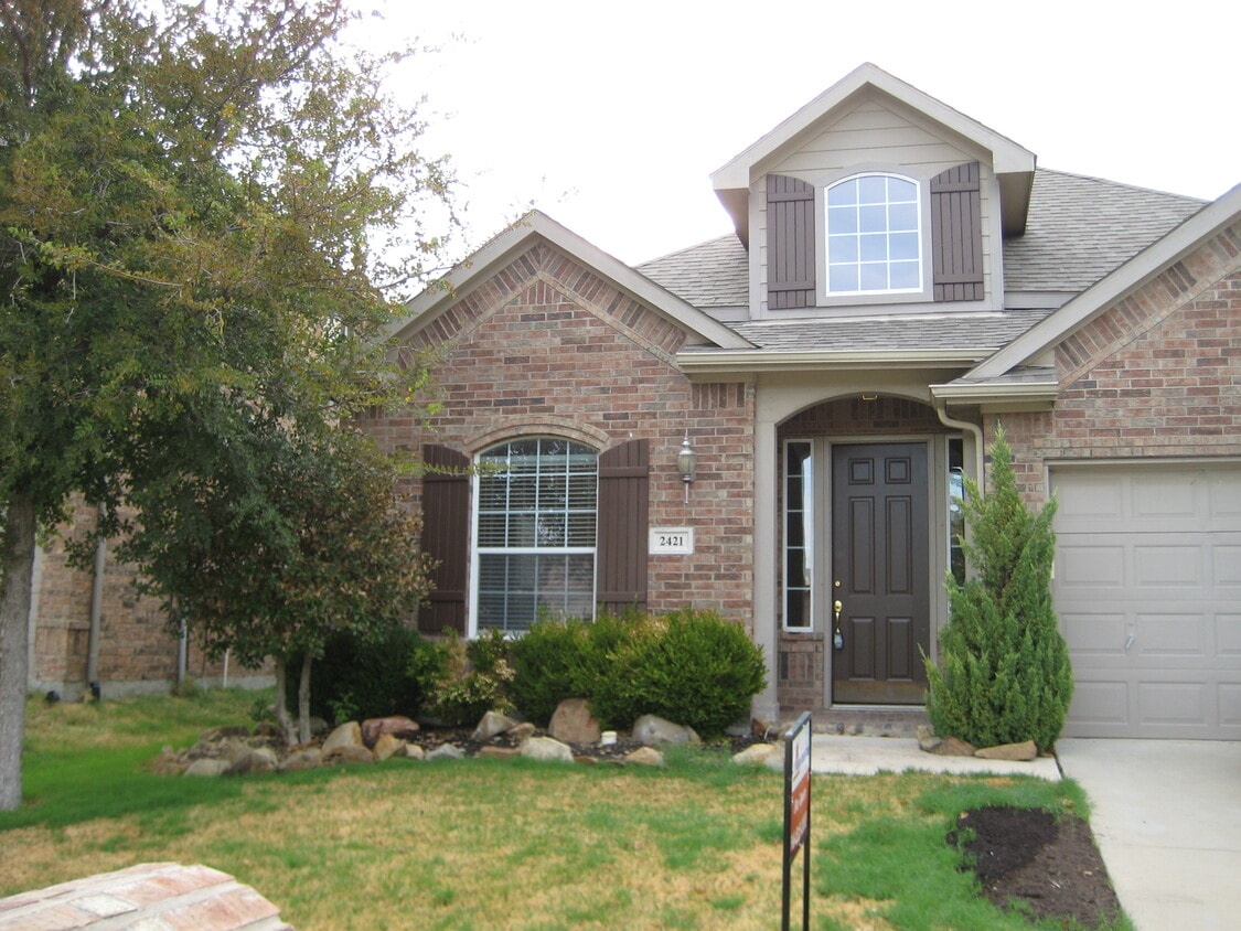 Foto principal - 2421 Mallard Dr