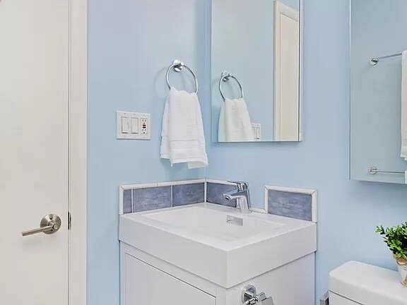 Foto principal - 725 35th St