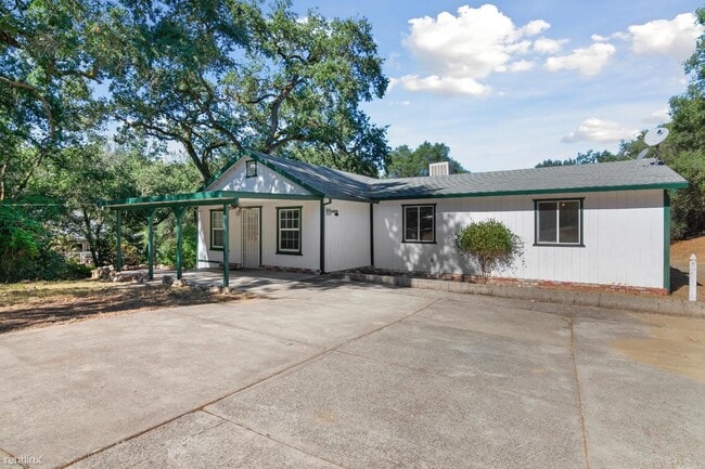 Building Photo - 3 br, 2 bath House - 5561 Thompson Hill Road
