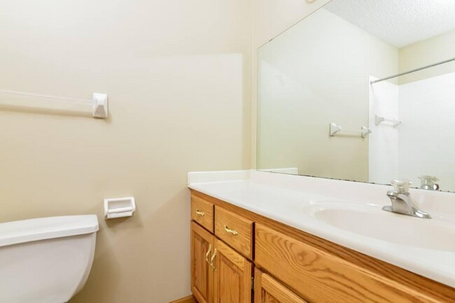 Foto del edificio - 18035 Johnson St NW