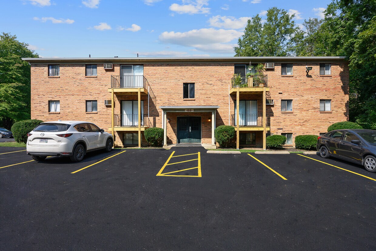 Building Photo - 40 High Meadow Ln