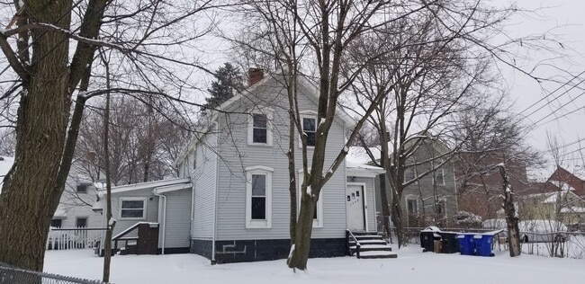 Building Photo - 3448 Memphis Ave