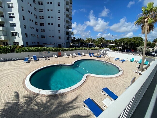 Foto del edificio - 1480 S Ocean Blvd