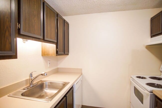 Building Photo - 2 Weeks Free + Bonus: 2nd Floor 2 Bedroom with Parking, Dishwasher, & Pet-Friendly!
