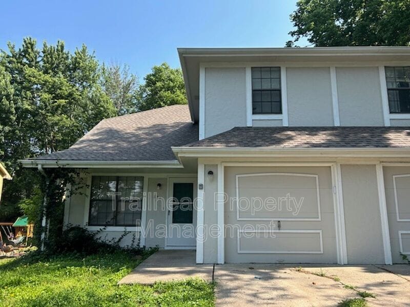 Building Photo - 824 Dains Ct