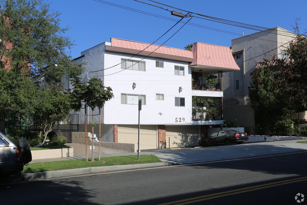 Primary Photo - 529 N Adams St