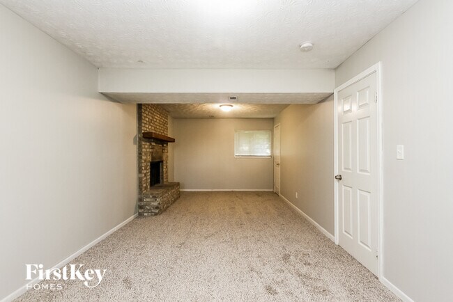 Building Photo - 3540 Bearwood Dr