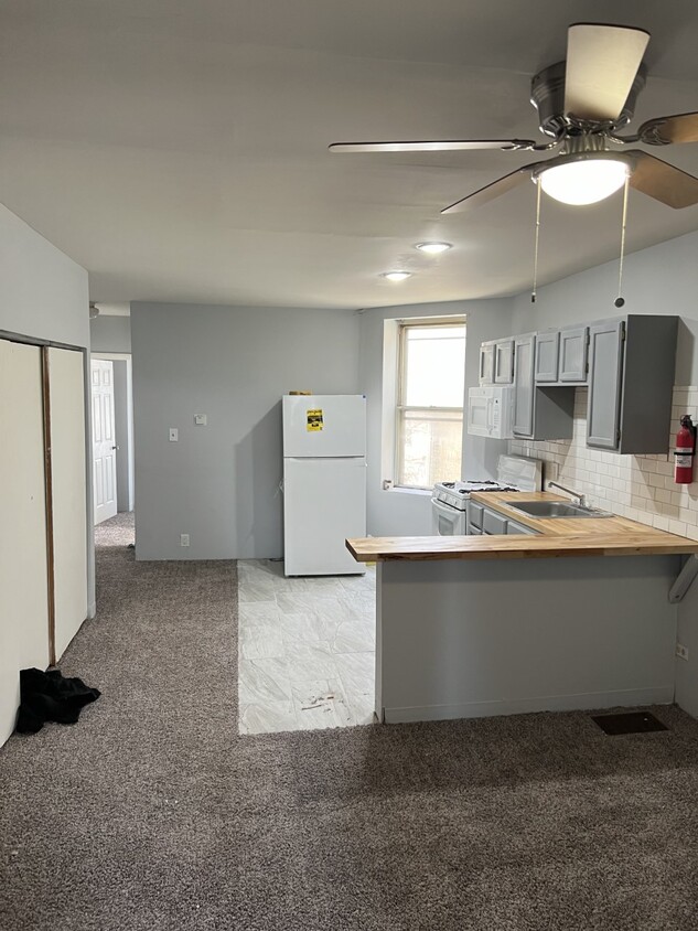 Foto principal - 1459 S 52nd St