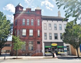 Building Photo - 16 Frederick St