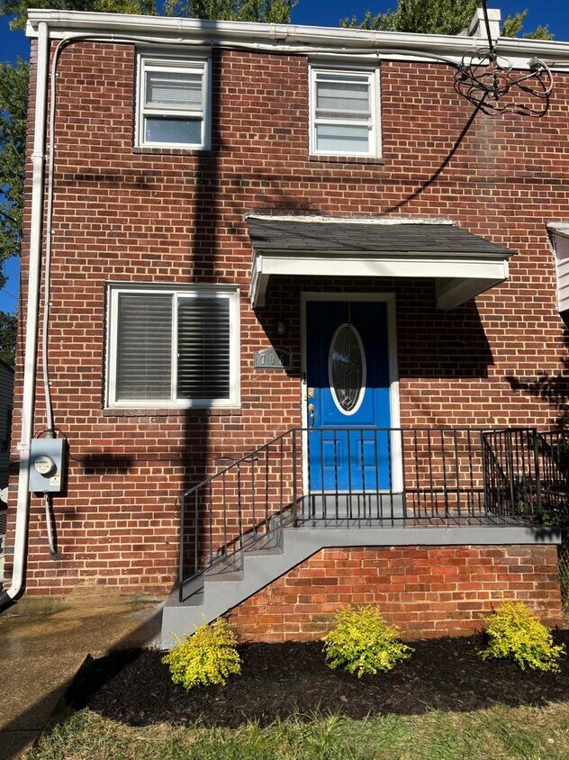 706 Burns St SE, Washington, DC 20019 Townhome Rentals in Washington
