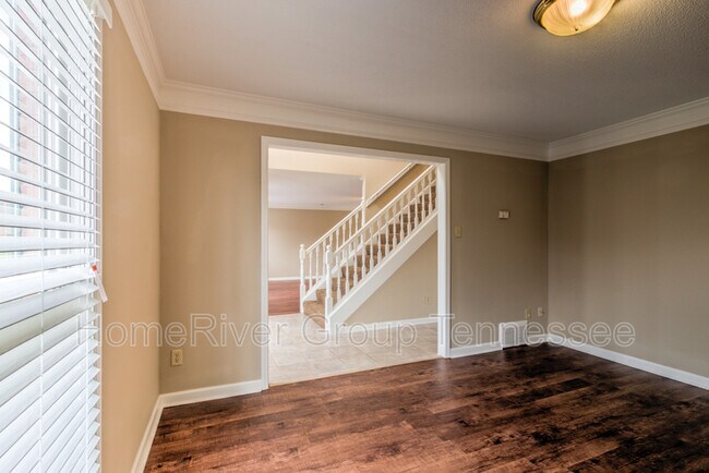 Building Photo - 8915 Johnston St