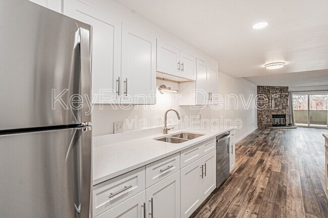 Foto del edificio - 2929 W Floyd Ave