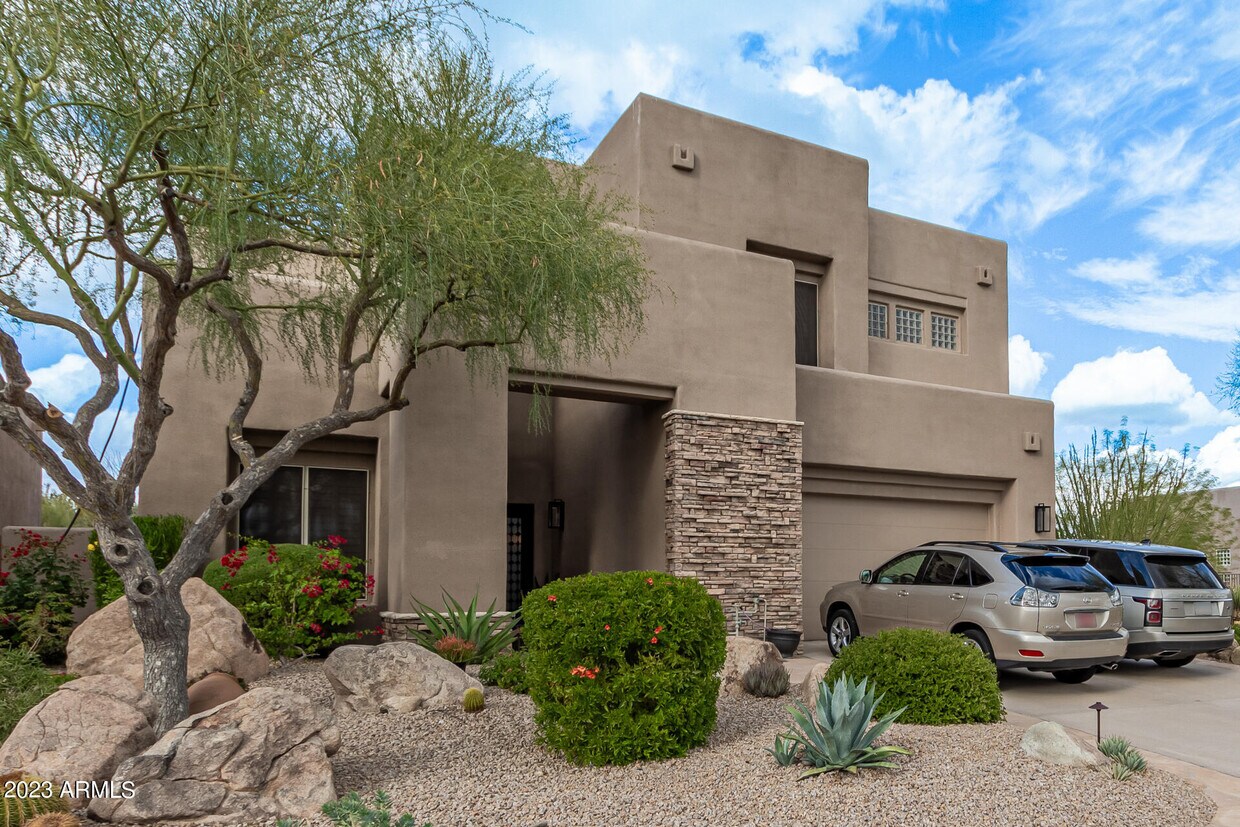 Foto principal - 10808 Running Deer Trail