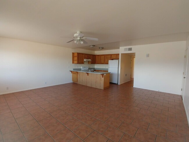 Building Photo - 95 E Cliff House Dr