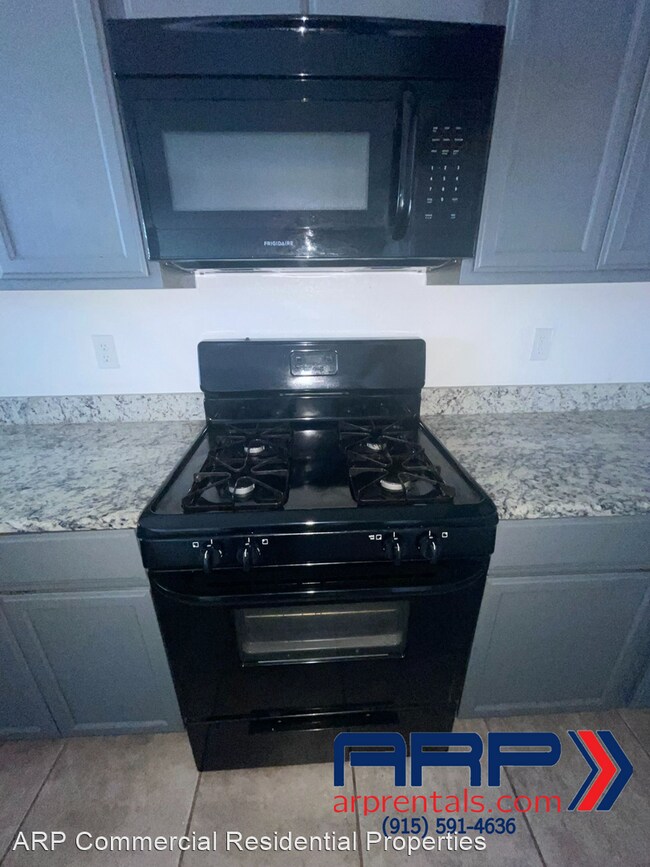 Foto del edificio - 4 br, 2 bath House - 14657 BOER TRAIL AVE