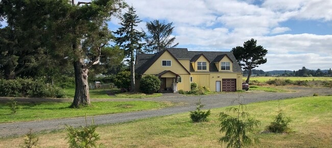 Building Photo - The Big Yellow Farmhouse on Youngs Bay-Ava...
