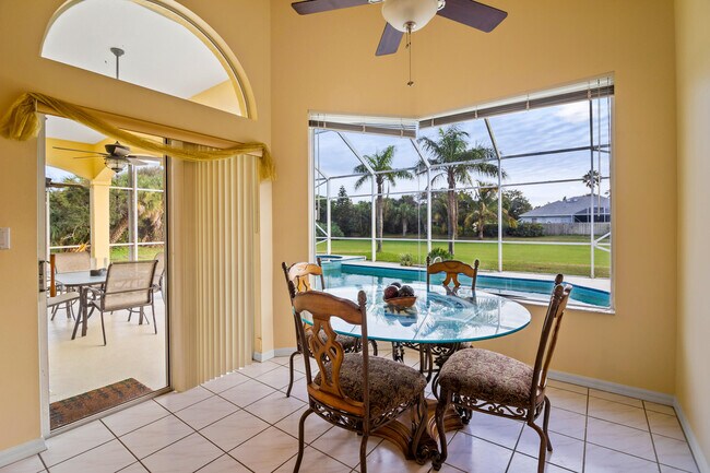 Building Photo - 137 Martesia Way