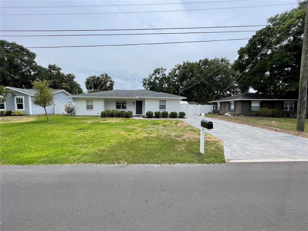 Foto principal - 3912 W San Miguel St