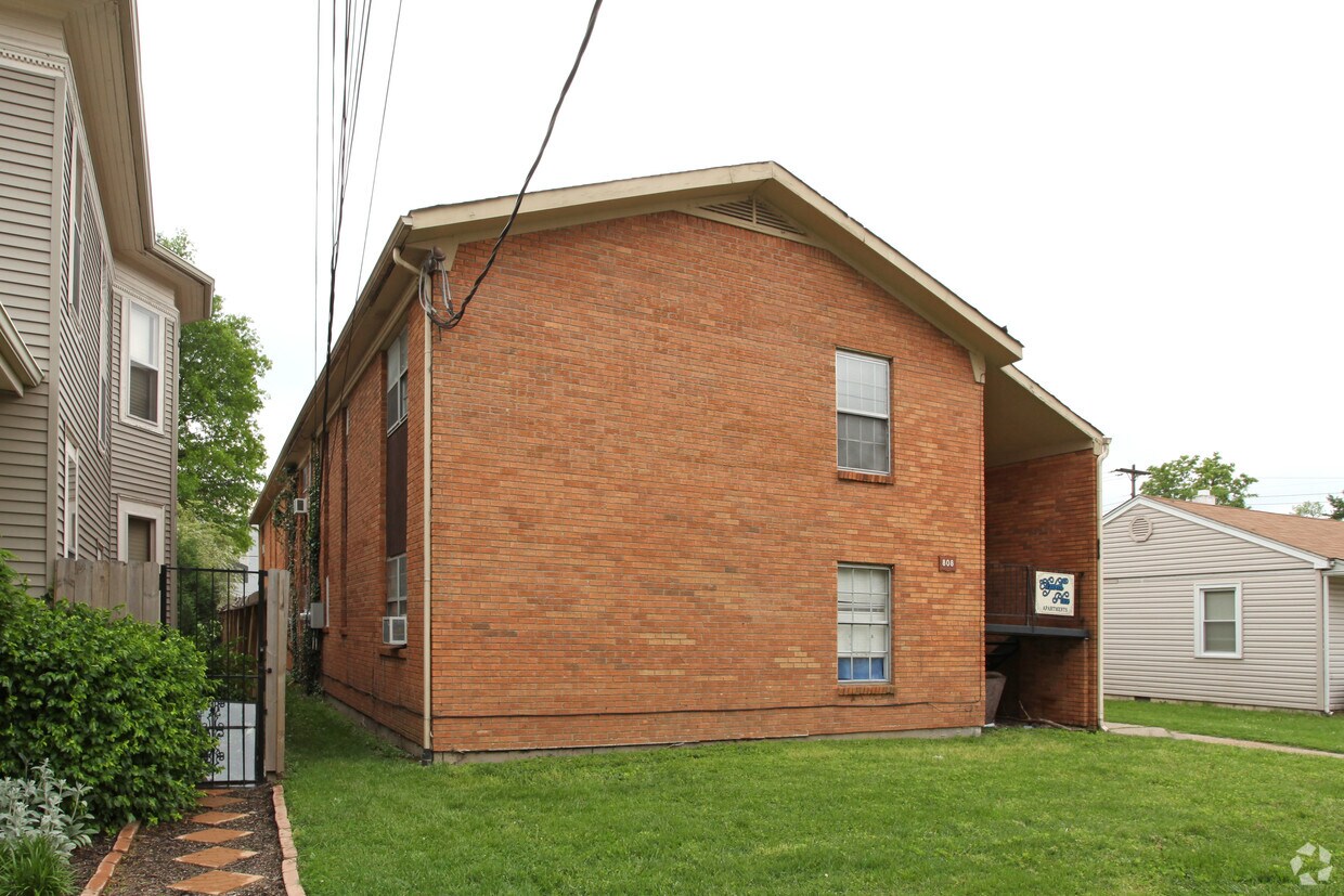 Building Photo - 808 Chestnut St