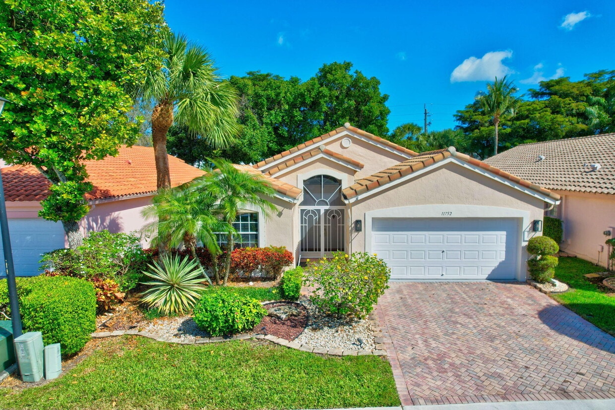 Foto principal - 11752 Dove Hollow Ave