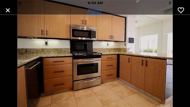 Foto del edificio - 617 Via Presa St