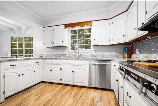 Foto del edificio - 7807 Yorkhaven Rd