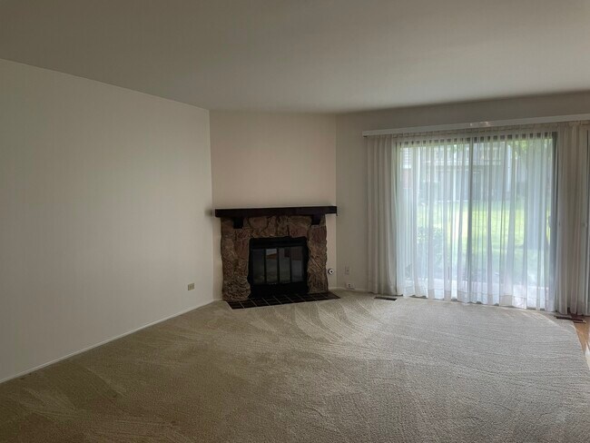 Foto del edificio - 114 Sussex Cir