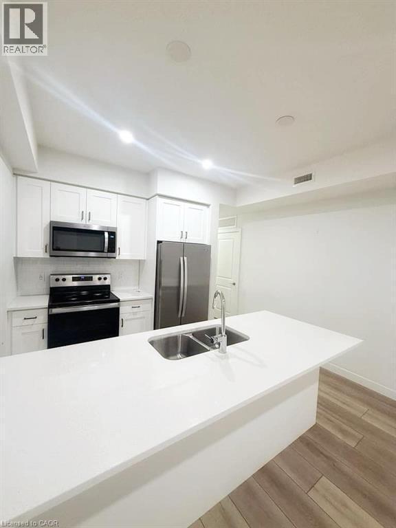 Building Photo - 405 Myers Rd