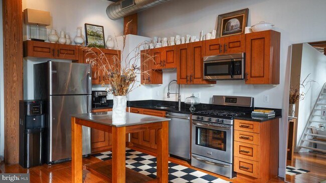 Foto del edificio - 2551 Trenton Ave