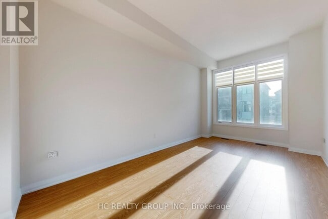 Building Photo - 39 Millman Ln