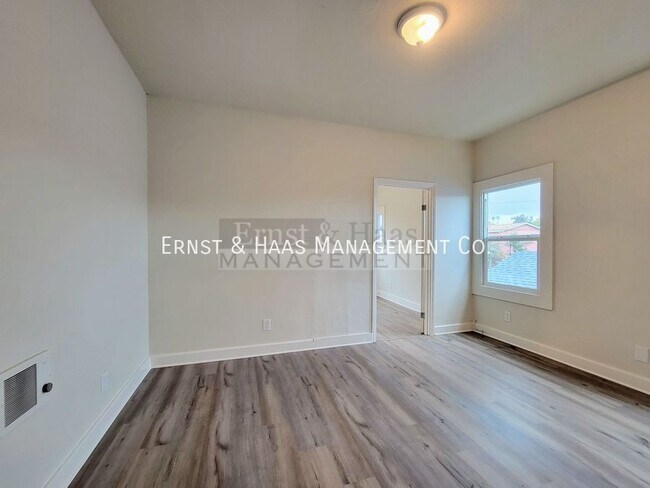 Foto del edificio - Fantastic 2 Bedroom Apartment Near Poly Hi...