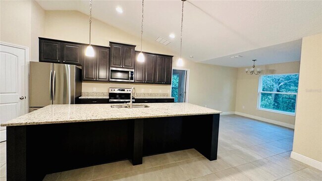 Foto del edificio - 4340 Lake Shore Dr