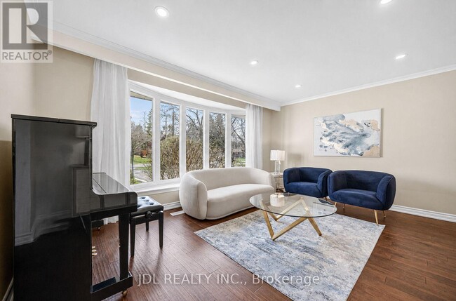 Building Photo - 6 Willowgate Dr