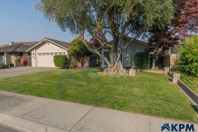 Foto del edificio - 4134 Fort Donelson Dr